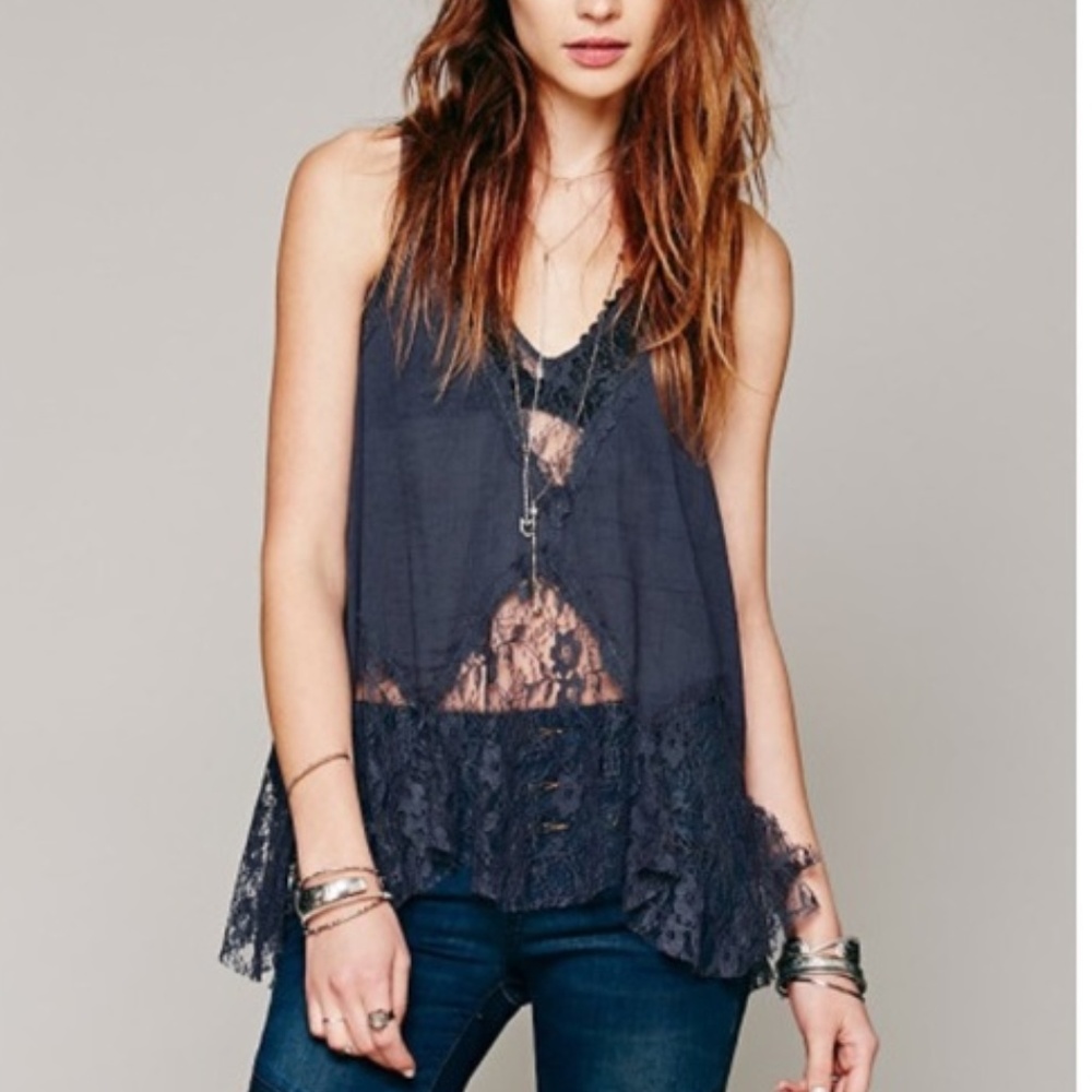 Free people (intimately) bell & lace tank. Sz S - Picture 3 of 7